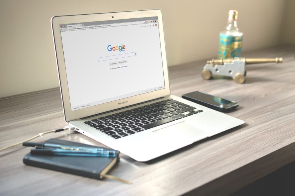 Google, um mecanismos de busca, caso você já não saiba.