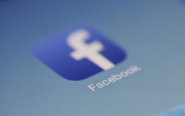 Entenda os efeitos de um ano sem Facebook
